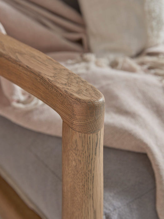 Neve Sofa