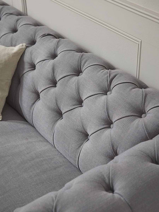 Raya Sofa