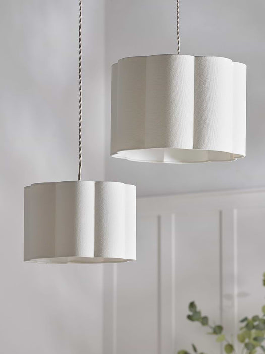 Scalloped Edge Shade