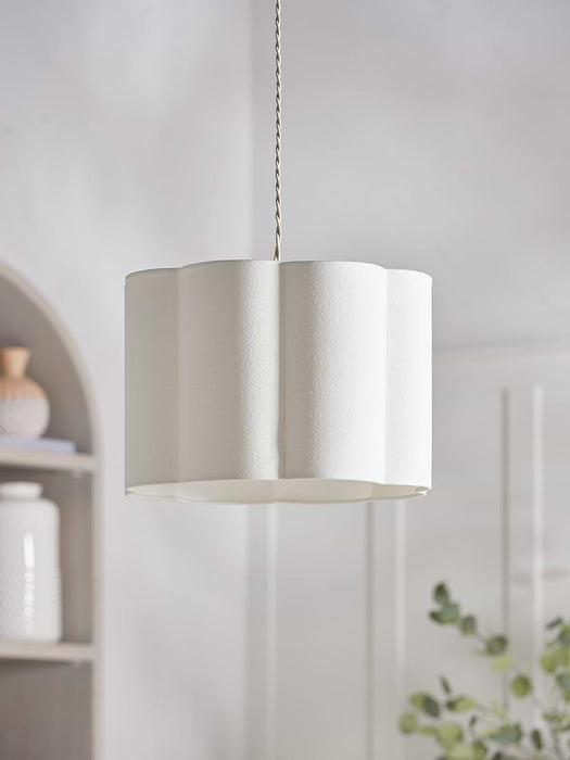Scalloped Edge Shade