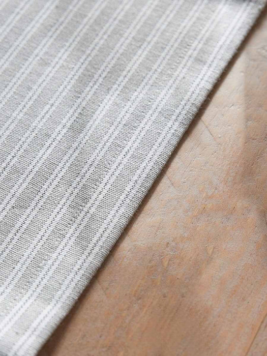 Anora Table Runner