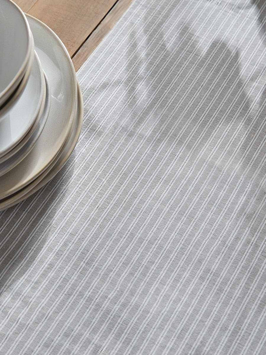 Anora Table Runner