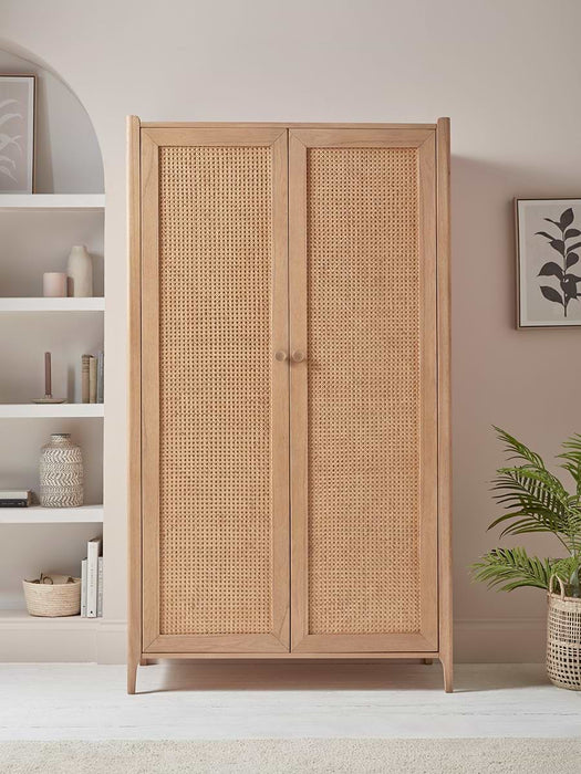 Mia Wardrobe