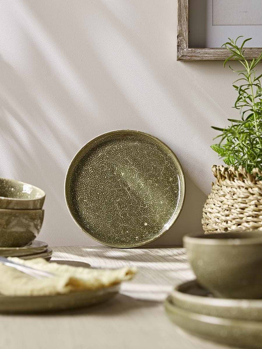 Twelve Piece Lila Dinnerware Set