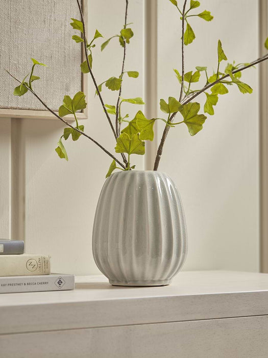 Fluted Vase - Soft Grey