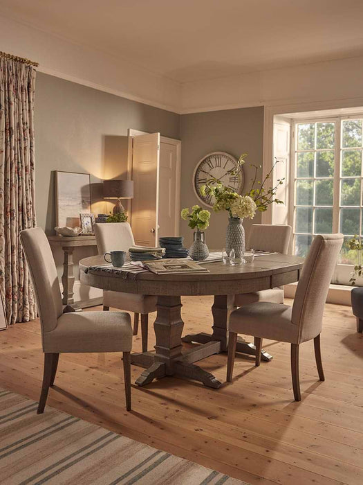 Remington Extendable Oval Dining Table