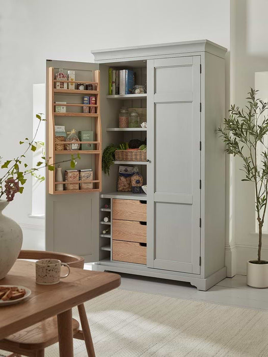 Hanne Larder Pantry