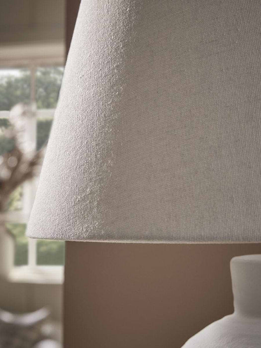 Petra Table Lamp