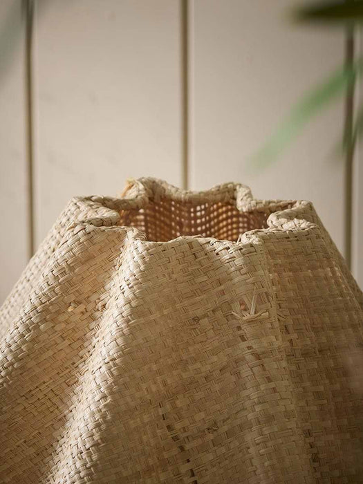 Woven Wavy Shade