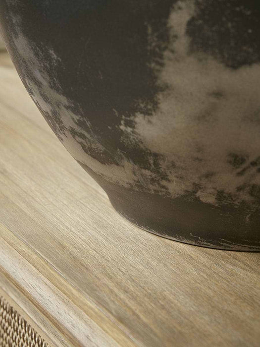 Handled Iron Table Lamp
