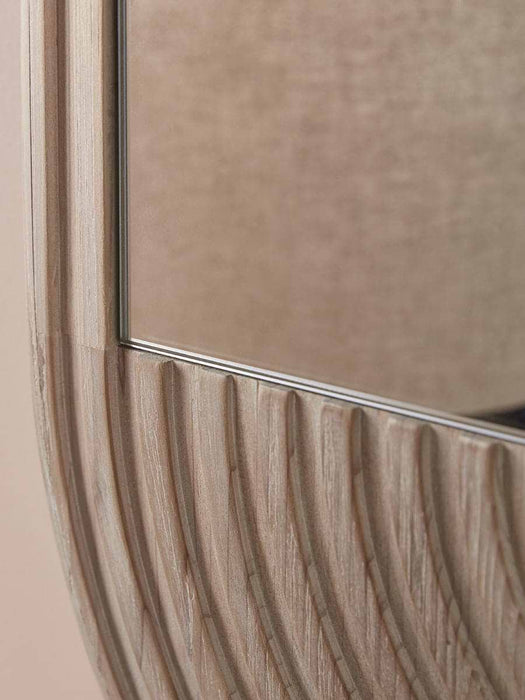 Amelia Mirror