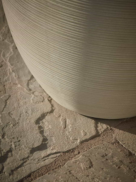 Two Panama Planters