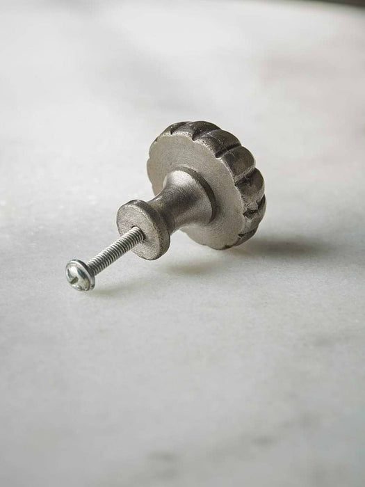 Scalloped Knob - Cast Iron