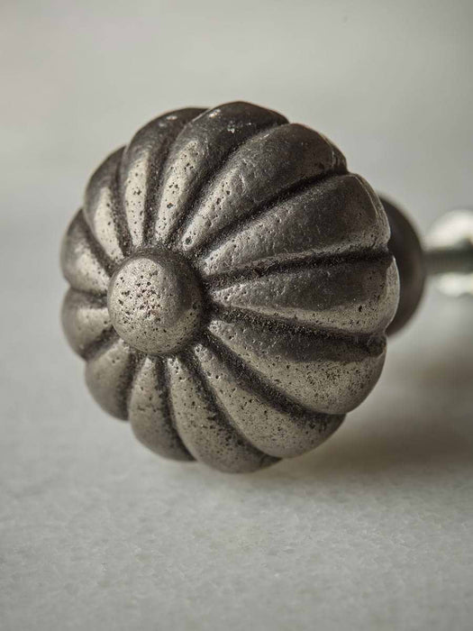 Scalloped Knob - Cast Iron
