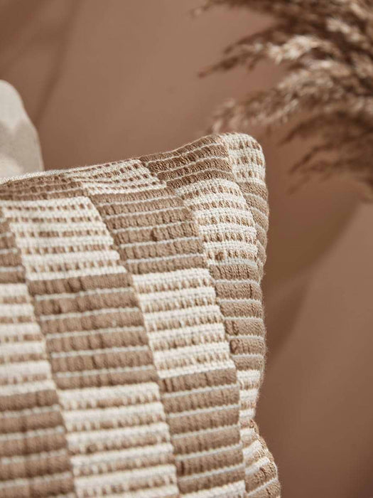 Almada Cushion