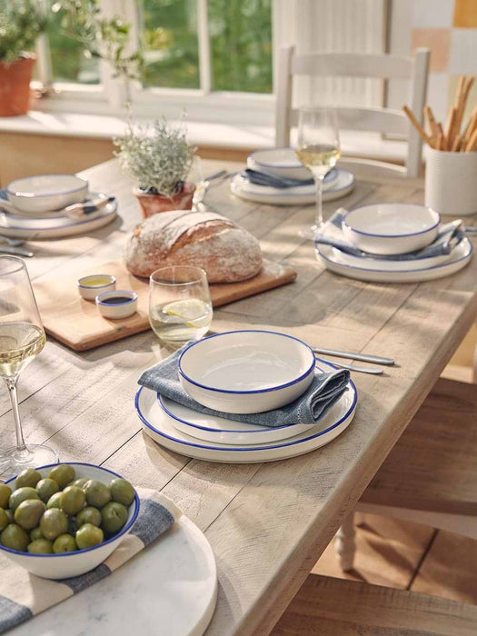 Four Evelina Dinner Plates