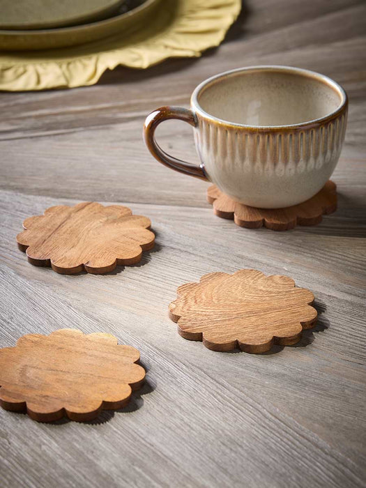 Scalloped Wooden Coaster Set