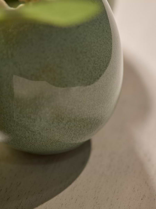 Egg Circle Vase
