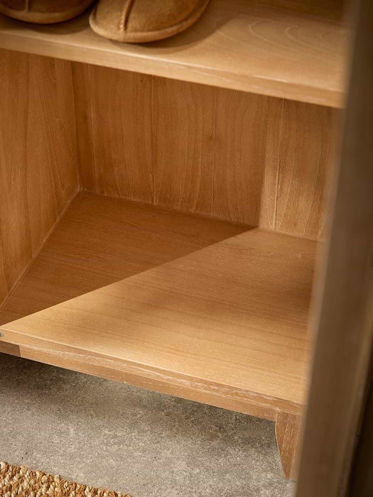 Turku Wardrobe