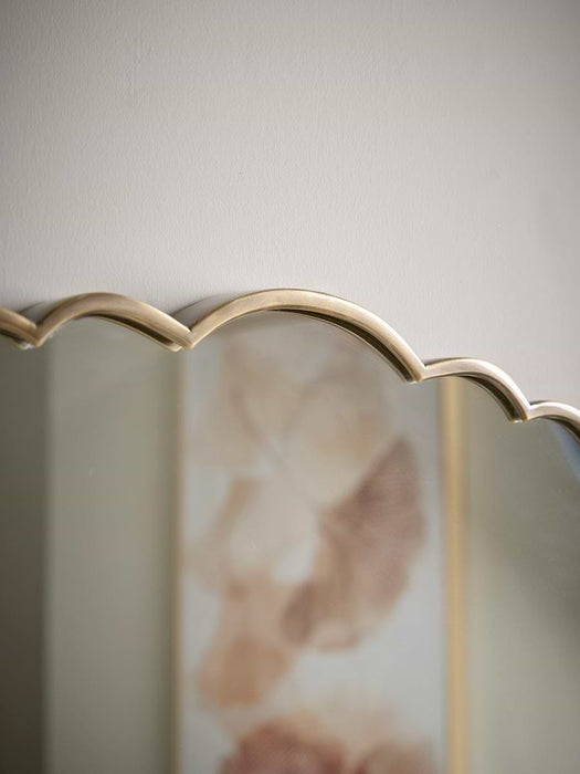 Marie Mirror