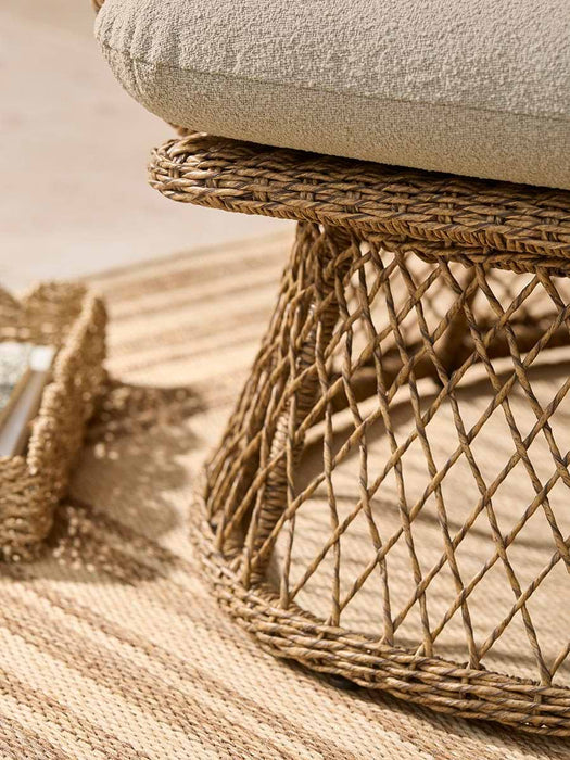 Savila Chair