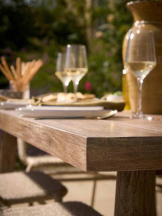 Mora Dining Set