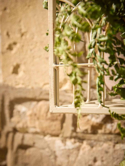 Two Ardenne Planters