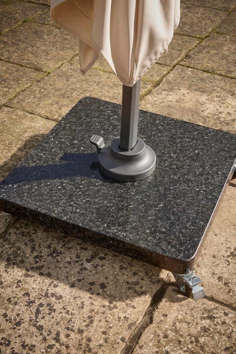 Horizontal Cantilever Parasol Set