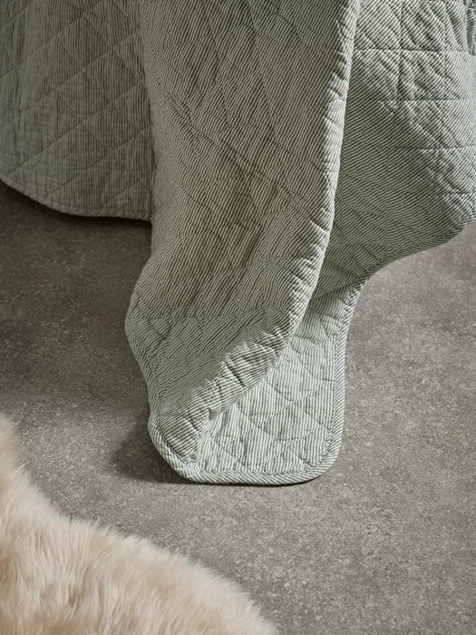 Cotton Quilted Throw - Green Stripe