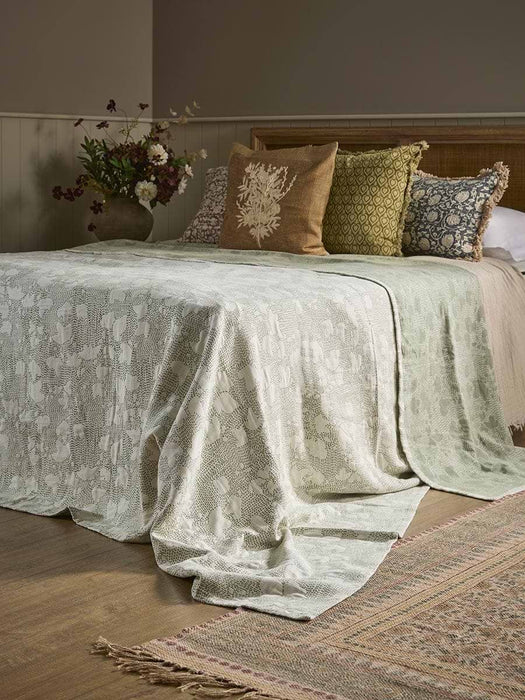 Jacquard Acre Bedspread