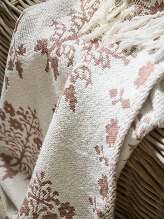 Heritage Pink Tasselled Throw