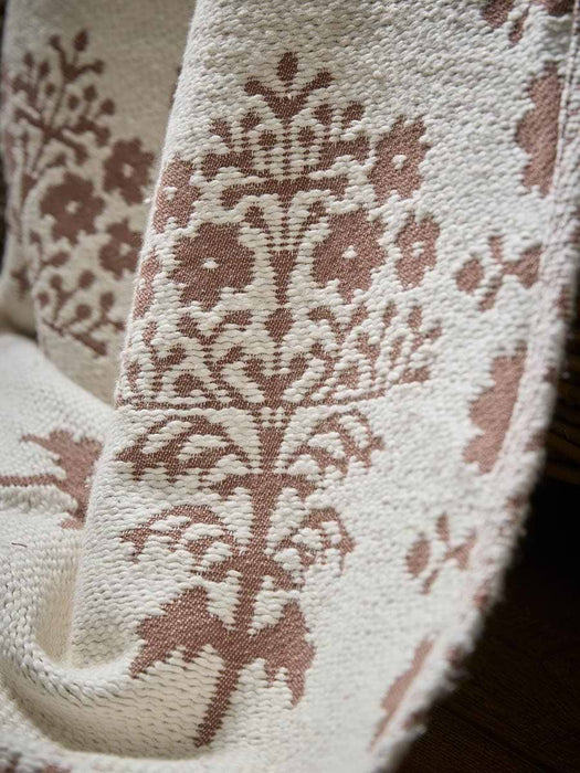 Heritage Pink Tasselled Throw