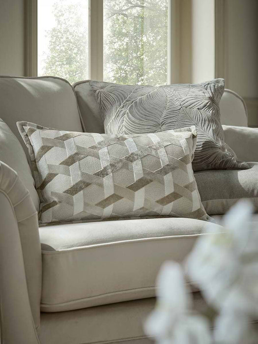 Lattice Cushion