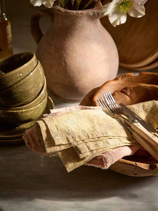 Twelve Piece Lila Dinnerware Set